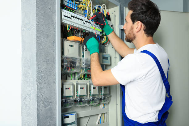Best Licensed Electrician  in Pine Bluff, AR